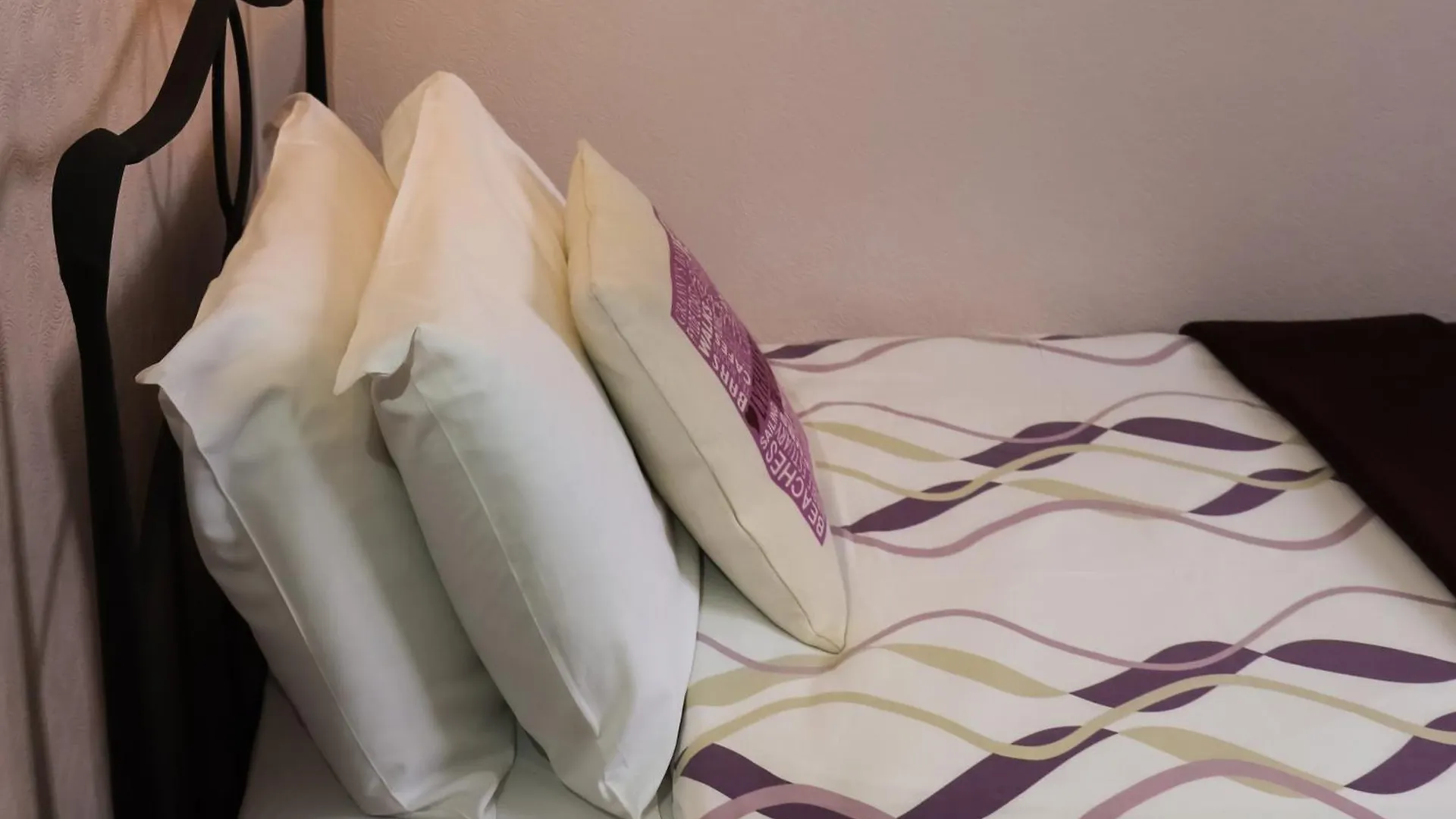 *** Guest house The Claremont Hotel Lytham St Annes United Kingdom