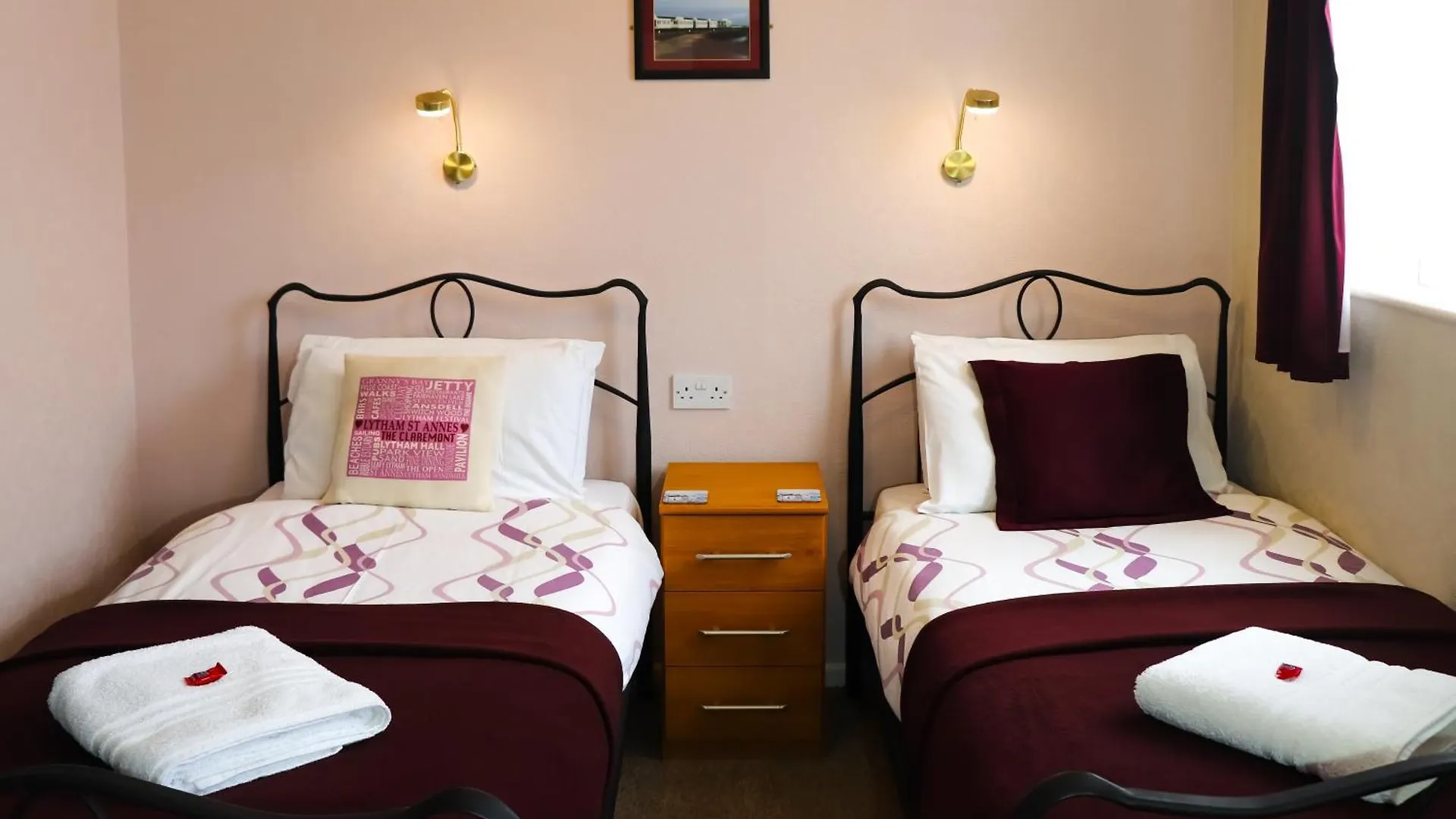 The Claremont Hotel Lytham St Annes 3*,