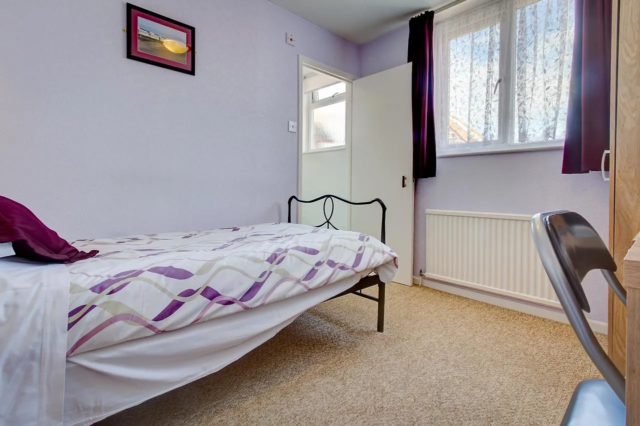 The Claremont Hotel Lytham St Annes Guest house