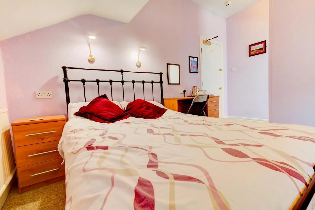 The Claremont Hotel Lytham St Annes Guest house