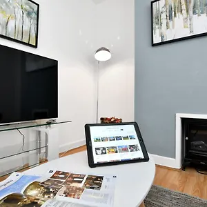 Xclusive Living Near Airport & Nec, The Whitecroft United Kingdom