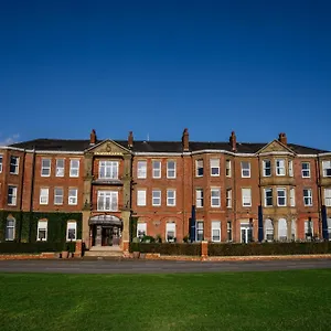 4* Hotel Clifton Arms